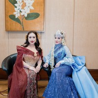 Seperti pada potret perayaan ulang tahun MS Glow ke-7 pada akhir tahun 2023 lalu. Keduanya masih kompak berfoto bersama. Foto: dok. Instagram @shandypurnamasari