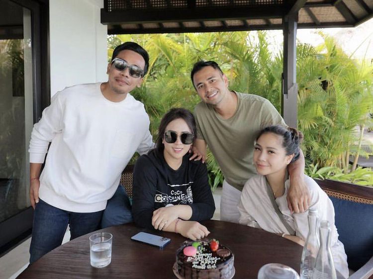 Momen Akrab Maharani Kemala Makan Bareng Ivan Gunawan dan Raffi Ahmad