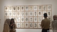 Karya-karya yang dipamerkan dalam helatan Dolorosa Sinaga dan Budi Santoso ini diperkirakan terdapat 60 set karya.