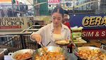 10 Kuliner Blok M Fenomenal, Dijual Cici Cantik hingga Diantre 1,5 Jam!
