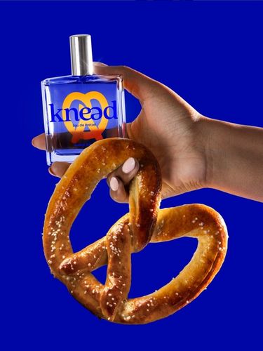 Parfum Auntie Anne's beraroma pretzel.