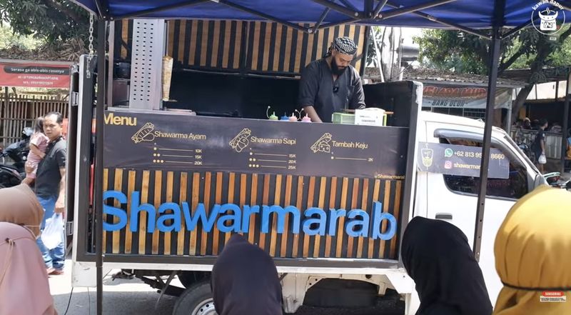 Pemuda Arab Jualan Kebab di Cirebon, Raih Omzet Rp 10 Juta Sehari