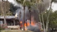 Cuplikan adegan dari video ini menunjukkan kebakaran yang berasal dari pesawat yang menabrak sebuah rumah di Vinhedo, negara bagian Sao Paulo, Brasil, Jumat, 9 Agustus 2024.