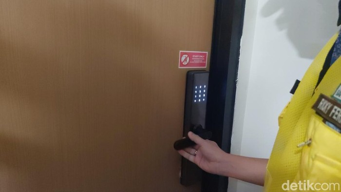 Pembangunan rumah susun (rusun) ASN-Hankam di Ibu Kota Nusantara (IKN) terus dilakukan. Yuk lihat bagian dalam rusun tersebut.
