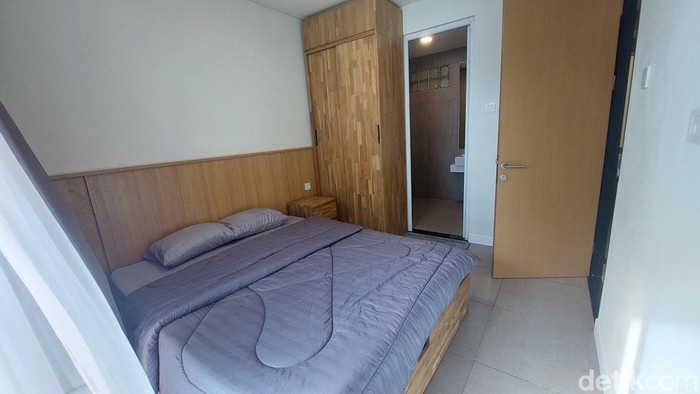 Pembangunan rumah susun (rusun) ASN-Hankam di Ibu Kota Nusantara (IKN) terus dilakukan. Yuk lihat bagian dalam rusun tersebut.