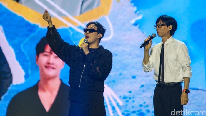Akhirnya para member Running Man memboyong event RUN 2 U LIVE di Indonesia Arena, Jakarta, Sabtu (10/8/2024). Acara ini digelar oleh SBS, ACM, Pulp Live World, dan LMPE dan menghadirkan enam member Running Man: Yoo Jae Suk, Ji Suk Jin, Kim Jong Kook, Song Ji Hyo, HaHa, dan Yang Se Chan.