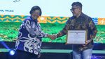 Selamat! Pemred dan Wapemred detikcom Terima Penghargaan KLHK