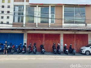 Bendera dan Spanduk Arema FC di Kota Malang Dicuri-Dirusak Jelang HUT ke-37