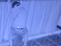 Terlalu! Maling Bersepatu Masuk Masjid-Gasak Kotak Amal di Banjarnegara