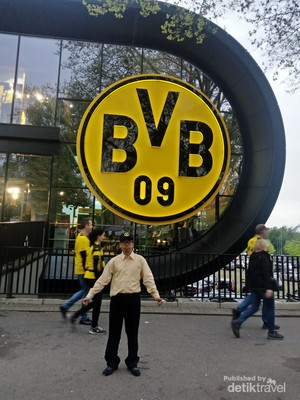 Mengunjungi Signal Iduna Park, Dulu Bernama Wesfalenstadion