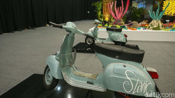 Vespa Listrik Mejeng di Festival LIKE 2