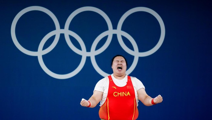 Chinas Li Wenwen during the Womens Weightlifting +81kg at South Paris Arena on the sixteenth day of the 2024 Paris Olympic Games in France. Picture date: Sunday August 11, 2024. (Photo by John Walton/PA Images via Getty Images)