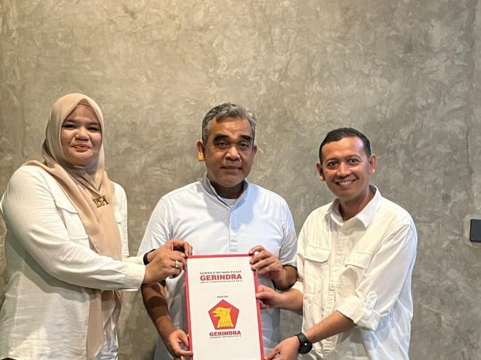 Dilla-Muslimin saat dapat rekomendasi dari Gerindra