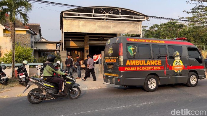 Kapolsek di Kota Mojokerto meninggal gantung diri