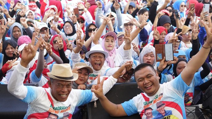 Kemesraan Ruhimat dan Niko Rinaldo di Subang
