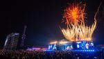 Melihat Lagi Serunya Sheila On 7 Hipnotis 20.000 Penonton Konser Tunggu Aku di Makassar