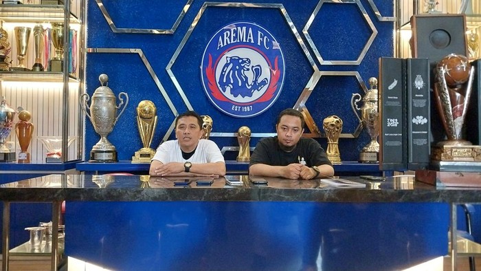 Manajemen Arema FC tanggapi posituf soal siswa di Kota Blitar belajar daring