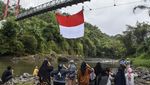 Melihat Gladi Bersih Upacara HUT RI di Jembatan Gantung Sungai Citanduy