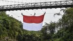 Melihat Gladi Bersih Upacara HUT RI di Jembatan Gantung Sungai Citanduy