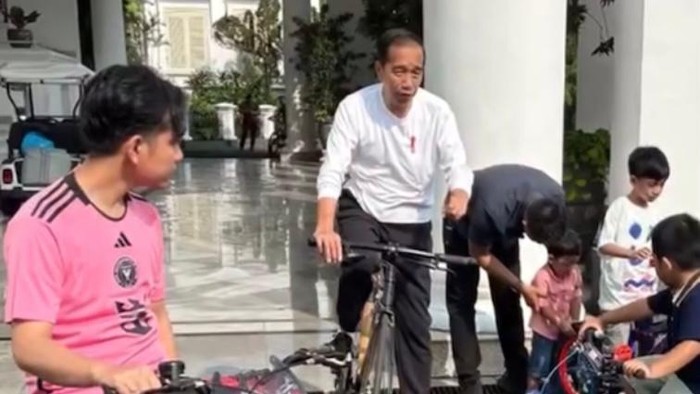 Presiden Jokowi Nikmati Waktu Berharga Bersepeda Bareng Putranya dan Cucu Tercinta: Salam Akhir Pekan yang Penuh Kebahagiaan
