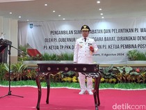 Pj Gubernur NTB Lantik Sekda Mukhtar Jadi Pj Wali Kota Bima