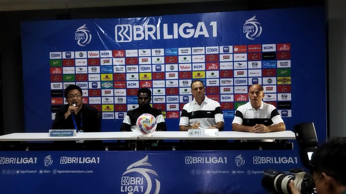 pelatih PSS Wagner Lopes