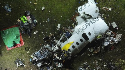 Penampakan Puing Pesawat Jatuh yang Tewaskan 62 Orang di Brasil
