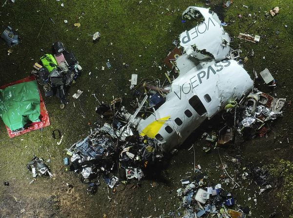 Penampakan Puing Pesawat Jatuh yang Tewaskan 62 Orang di Brasil