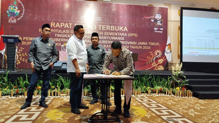 Rapat pleno KPU Banyuwangi