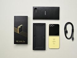 Unboxing Samsung Galaxy Z Flip 6 Edisi Olimpiade Paris 2024