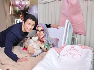 Syahrini Pamer Hasil Pompa ASI, Suasana Kamar Inap Meriah Bikin Semangat