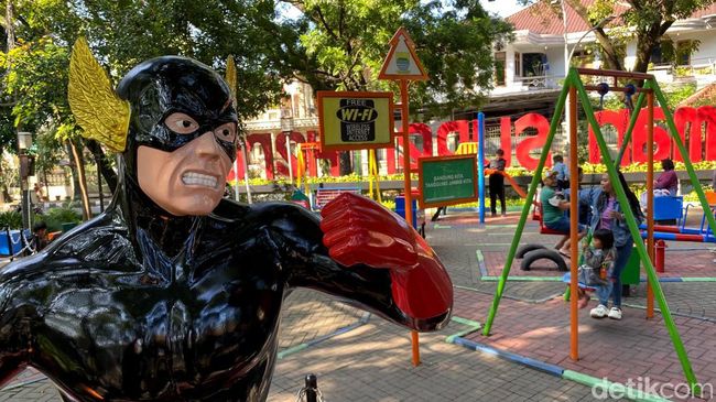 https://awsimages.detik.net.id/community/media/visual/2024/08/11/taman-superhero-bandung-1_169.jpeg?w=650