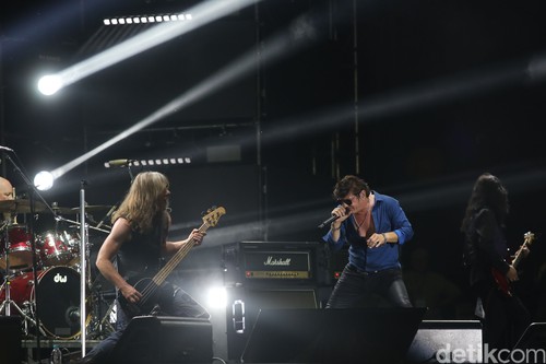 Ronan Keating, Steelheart, Slank di The 90's Festival