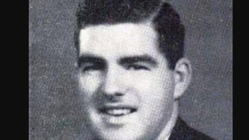 Lahir tahun 1921 di Connecticut, Haroutune Krikor Daghlian adalah seorang fisikawan Amerika keturunan Armenia yang bekerja untuk Proyek Manhattan, yaitu proyek penelitian dan pengembangan yang menghasilkan bom atom pertama. Dia secara tidak sengaja meradiasi dirinya sendiri pada bulan Agustus 1945, saat percobaan di fasilitas Situs Omega yang terpencil di New Mexico. Dia meninggal hanya 25 hari kemudian. Foto: List25