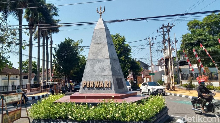 Tugu Perwari di Jalan Pemuda, Klaten, Minggu (11/8/2024).