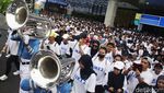 Wamen LHK Buka Jalan Sehat Festival LIKE 2
