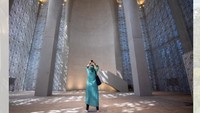 Abrahamic Family House. Kompleks multiagama yang baru dibuka di Abu Dhabi pada tahun lalu. Lokasi ini terdiri dari masjid, sinagog, dan gereja (Foto: CNN)