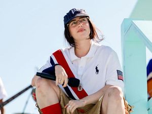 Billie Eilish Dukung Kamala Harris di Pilpres AS