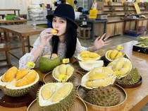 Gegara Dimakan Artis Ini, Warga China Serbu Durian Malaysia