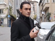 Indra Bruggman Oplas Bagian Mata karena Kondisi Kesehatan