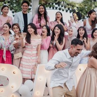 Sebentar lagi akan kembali menimang bayi, Jessica dan Vincent tampak begitu bahagia. Ditambah lagi kali ini keduanya akan memiliki seorang putri. Foto: Instagram/@inijedar