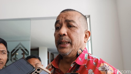 Kasatgas Direktorat Korsup Wilayah V KPK, Dian Patria, saat ditemui awak media seusai Rapat Koordinasi Akselerasi Pencegahan Korupsi di Kantor Bupati Lombok Tengah, Senin (12/8/2024). (Edi Suryansyah/detikBali)