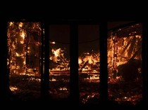 Kebakaran Hutan di Yunani Merembet ke Rumah Warga