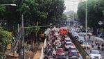 Kemacetan di Tebet Jaksel Imbas Proyek Utilitas