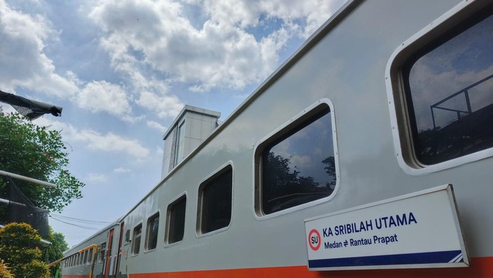 Kereta api Sribilah rute Medan-Rantau Prapat. (Dok PT KAI)