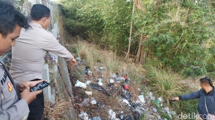 Lokasi penemuan bayi dalam tas plastik di tepi sungai wilayah Karanganom, Klaten, Senin (12/8/2024).