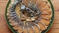 Menggunakan ikan yang telah digarami dan nasi, funazushi khas Jepang menggunakan asam laktat sebagai cairan fermentasinya. Aromanya begitu kuat tetapi memiliki kandungan probiotik hingga vitamin B1 yang tinggi. Foto: SCMP