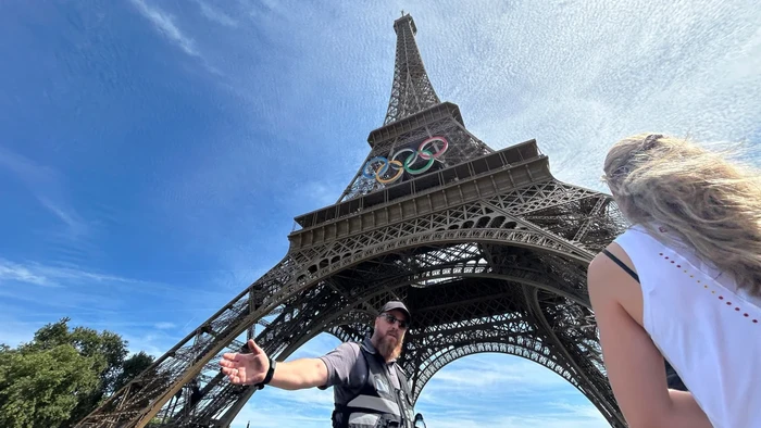 Menara Eiffel disterilkan