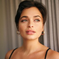 Salah satu misinya jika terpilih jadi Miss Afrika Selatan adalah untuk bekerja sama dengan pemerintah untuk membantu sesama. Foto: Instagram @mialerouxx