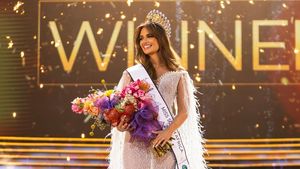 8 Potret Cantik Miss Afrika Selatan 2024, Ratu Kecantikan Pertama yang Tuli